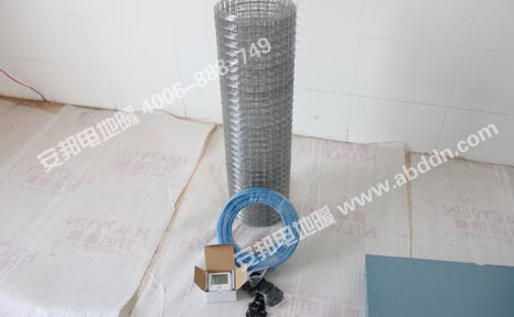 發熱電纜,鋼絲網,電地暖溫控器等材料進場